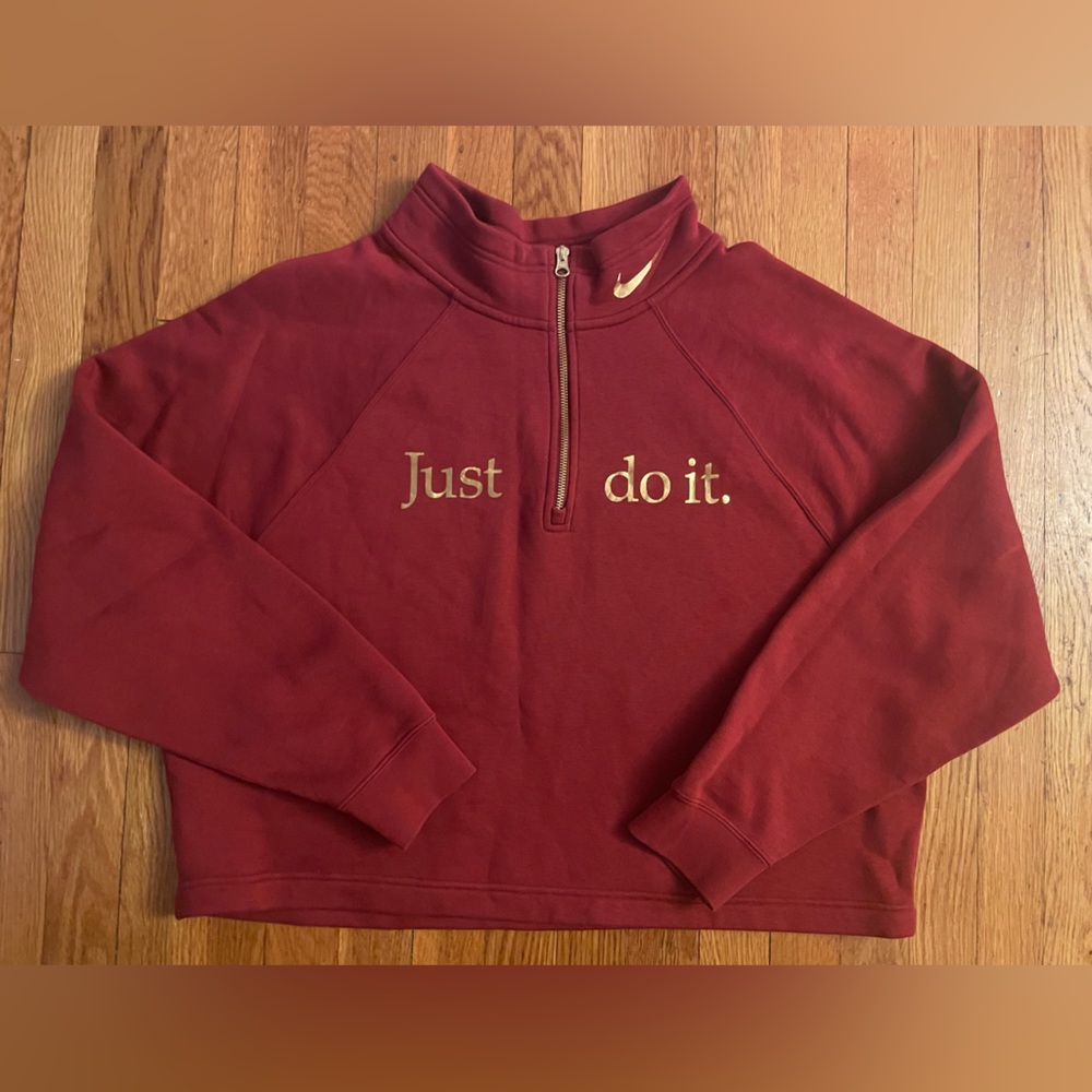 2/$25 NIKE women’s crop sweatshirt